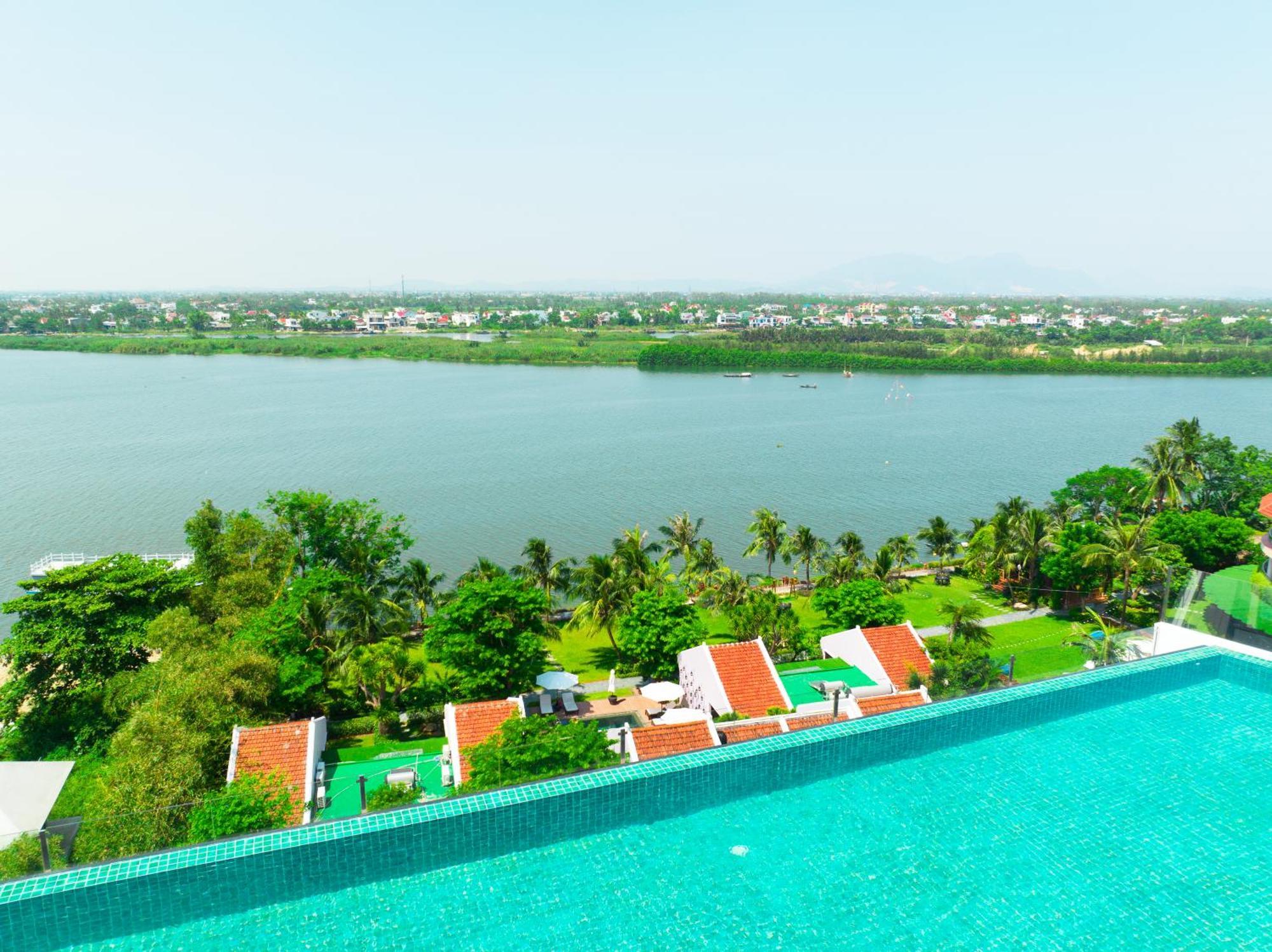 Bel Marina Hoi An Resort Экстерьер фото View of the river from the hotel